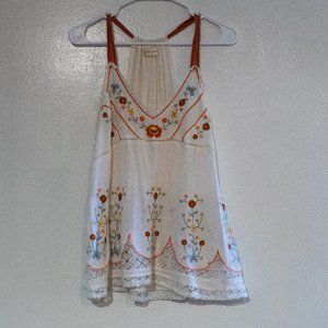 🤎🌼Altar'd State Embroidered Flowers Boho Top
